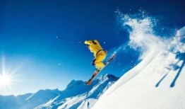 爆料滑雪视频大全最新版,揭秘爆料视频大全最新版精彩瞬间